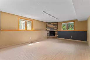 826 Northland Pl NE, Rochester, MN 55906 - Photo 9
