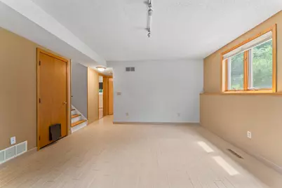 826 Northland Place NE, Rochester, MN 55906 - Photo 11