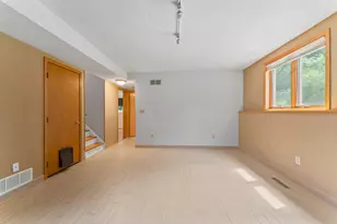 826 Northland Pl NE, Rochester, MN 55906 - Photo 11