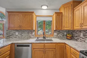 1805 Southwood Trl, Saint Cloud, MN 56301 - Photo 5