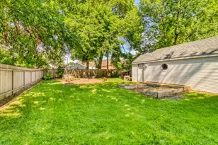 415 12th St N, Moorhead, MN 56560 - Photo 7