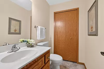 1130 Rose Place, Roseville, MN 55113 - Photo 23