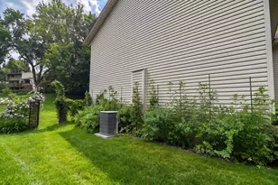 19135 Maple Leaf Dr, Eden Prairie, MN 55346 - Photo 49