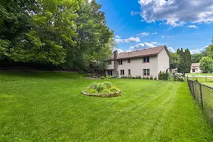 19135 Maple Leaf Dr, Eden Prairie, MN 55346 - Photo 43