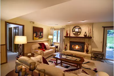 19135 Maple Leaf Drive, Eden Prairie, MN 55346 - Photo 11