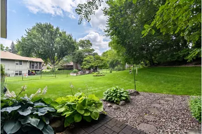 19135 Maple Leaf Drive, Eden Prairie, MN 55346 - Photo 41