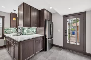 1016 Argyle St, Saint Paul, MN 55103 - Photo 15
