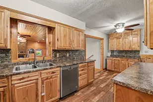 804 6th Ave SE, Pipestone, MN 56164 - Photo 7