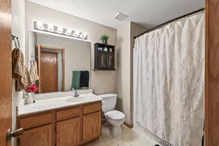 8184 Middletown Rd, Spring Lake Park, MN 55432 - Photo 19