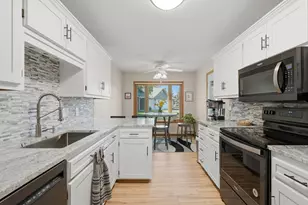 2012 Stockinger Dr, Saint Cloud, MN 56303 - Photo 9