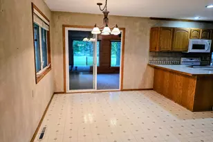 1120 8th Ave SW, Pipestone, MN 56164 - Photo 7