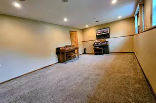 1120 8th Ave SW, Pipestone, MN 56164 - Photo 29
