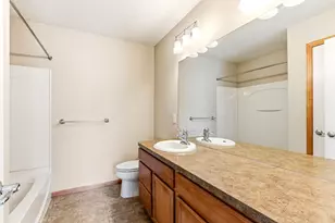 880 Ledgestone Dr, Mahtomedi, MN 55115 - Photo 31