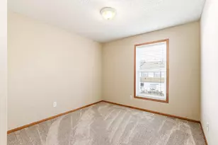 880 Ledgestone Dr, Mahtomedi, MN 55115 - Photo 27