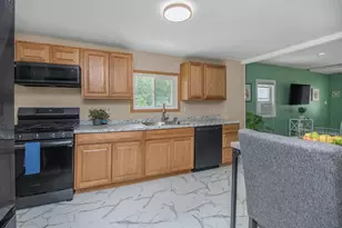 147 Lawson Ave E, Saint Paul, MN 55117 - Photo 15
