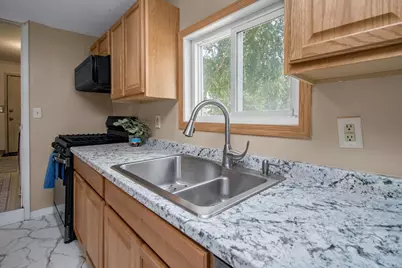 147 Lawson Avenue E, Saint Paul, MN 55117 - Photo 13