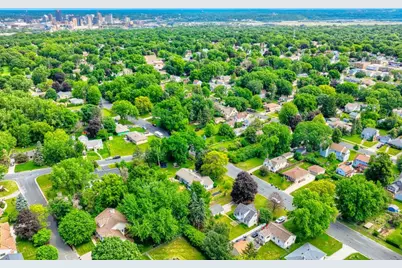 987 Chippewa Avenue, Mendota Heights, MN 55118 - Photo 27