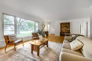 987 Chippewa Ave, Mendota Heights, MN 55118 - Photo 5