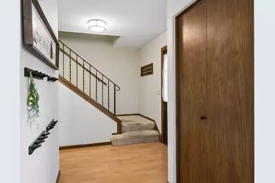 7840 W 100th Street, Bloomington, MN 55438 - Photo 9