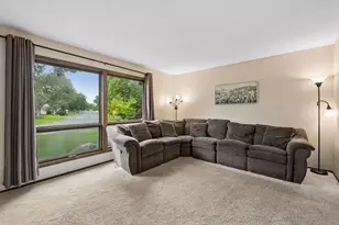 7840 W 100th St, Bloomington, MN 55438 - Photo 13