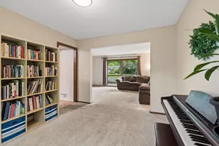 7840 W 100th St, Bloomington, MN 55438 - Photo 17