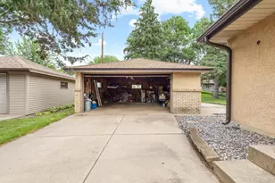 831 Overton Dr NE, Fridley, MN 55432 - Photo 39