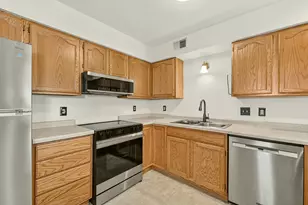 1919 Deerhaven Ln NE, Rochester, MN 55906 - Photo 11