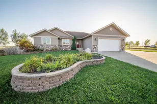 580 Canyon Ln NW, Eyota, MN 55934 - Photo 1