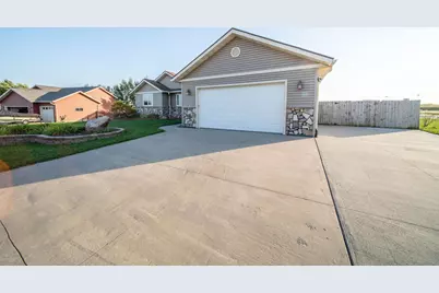 580 Canyon Lane NW, Eyota, MN 55934 - Photo 3