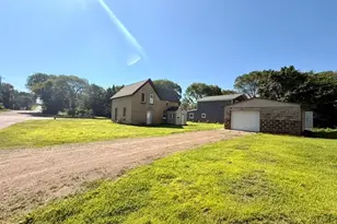 715 5th St NE, Little Falls, MN 56345 - Photo 5