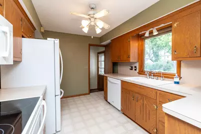 2309 W 95th Street, Bloomington, MN 55431 - Photo 11
