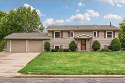 10424 Zion Street NW, Coon Rapids, MN 55433 - Photo 1