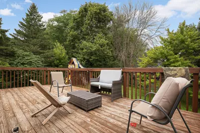 2432 Henslow Court N, Oakdale, MN 55128 - Photo 9