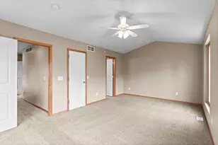868 Ledgestone Dr, Mahtomedi, MN 55115 - Photo 27