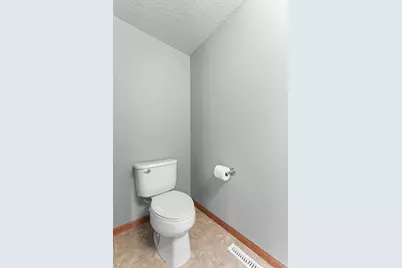 868 Ledgestone Drive, Mahtomedi, MN 55115 - Photo 21