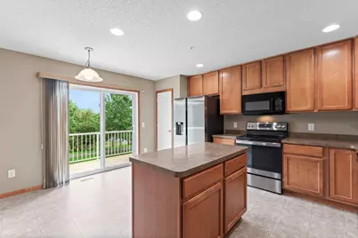 868 Ledgestone Drive, Mahtomedi, MN 55115 - Photo 13