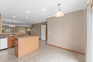 868 Ledgestone Dr, Mahtomedi, MN 55115 - Photo 19