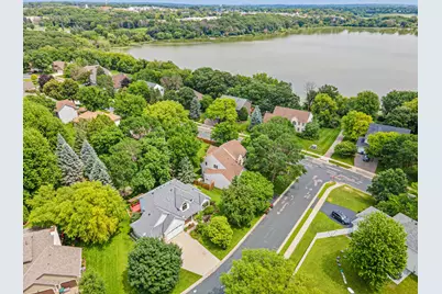 8441 W Lake Drive, Chanhassen, MN 55317 - Photo 27