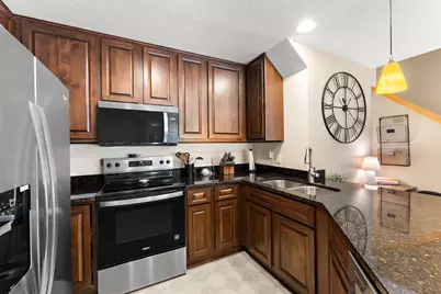 8598 Quarry Ridge Lane #H, Woodbury, MN 55125 - Photo 5