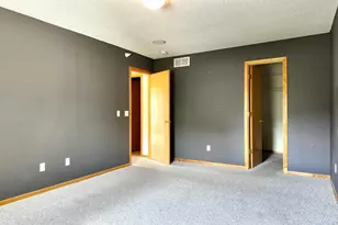 9410 Marshall Rd, Eden Prairie, MN 55347 - Photo 15
