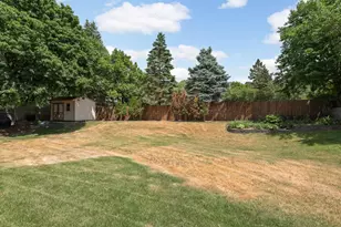 13513 Colfax Ave S, Burnsville, MN 55337 - Photo 41