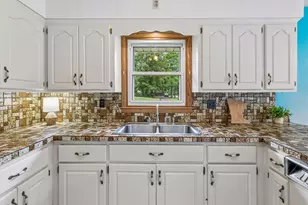 609 Mill St, Excelsior, MN 55331 - Photo 15