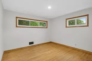 89 Flandrau Pl, Saint Paul, MN 55106 - Photo 11