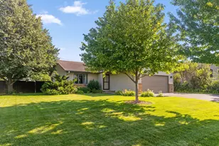 4240 159th Ct W, Rosemount, MN 55068 - Photo 3