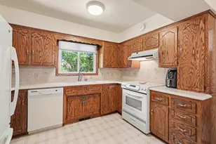 436 Rice Creek Blvd NE, Fridley, MN 55432 - Photo 9