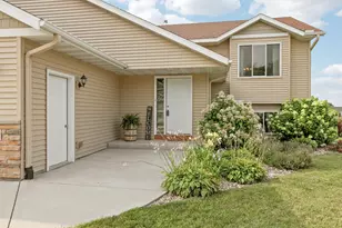 1108 Mulberry Ave NE, Montgomery, MN 56069 - Photo 3