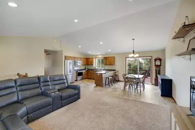 1108 Mulberry Avenue NE, Montgomery, MN 56069 - Photo 7