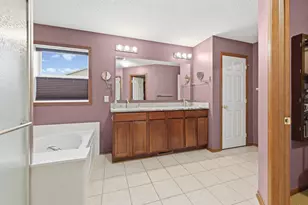 2061 Winterberry Ln, Shakopee, MN 55379 - Photo 25