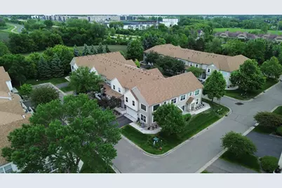 2033 Poppy Drive, Chanhassen, MN 55317 - Photo 3