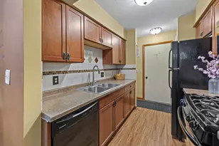 1128 Highland Ave, Northfield, MN 55057 - Photo 9